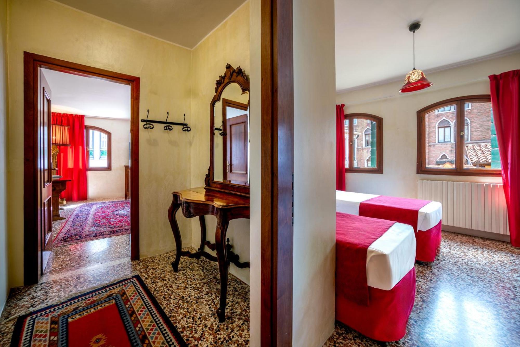 Palazzo San Luca 3* Venedig