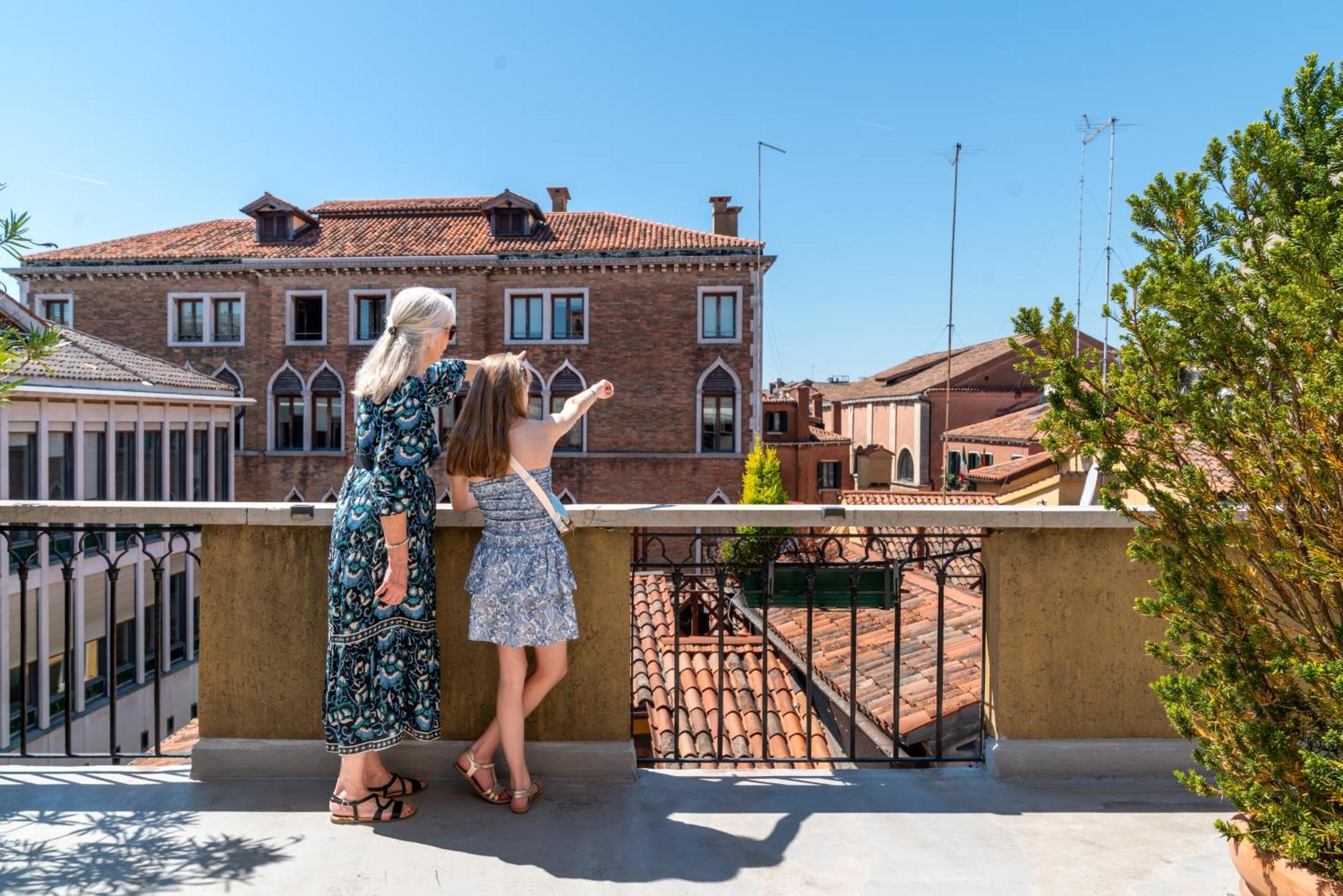Palazzo San Luca 3*